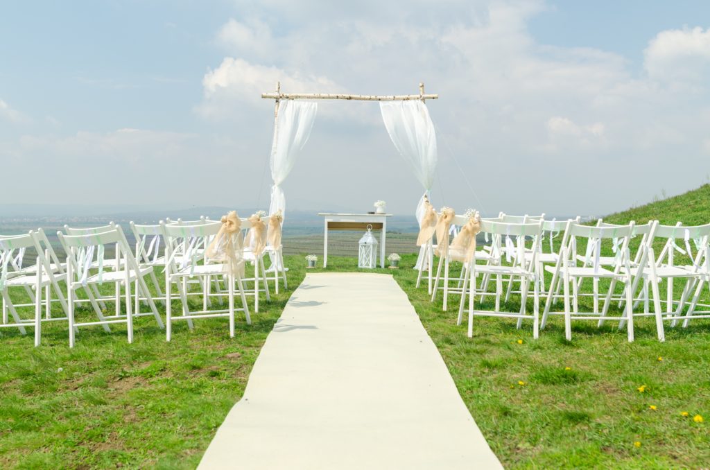 Outdoor wedding arch